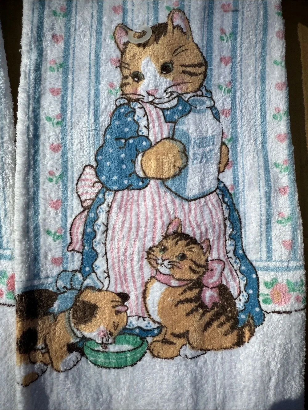 Vintage 90’s Kitchen Dish Towels Set Cat Hearts Stripes Print White Blue Pink 2
